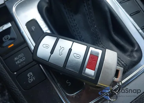 2012 Volkswagen Cc Sport z USA, uszkodzony, nr VIN WVWMP7AN5CE543786